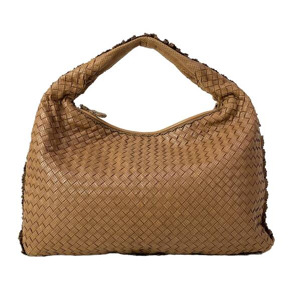 Bottega Veneta Handbags - Bottega Veneta Medium Veneta bag Handbag 115654